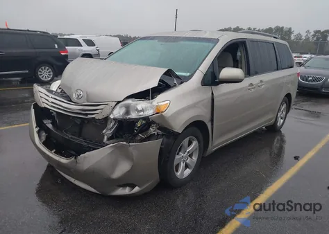 2015 Toyota Sienna Le 8 Passenger from USA, damaged, VIN 5TDKK3DC4FS651369